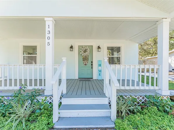 1305 E Osborne Ave, Tampa, FL 33603