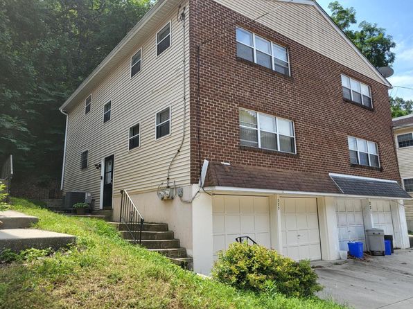 223 Parker Ave APT A