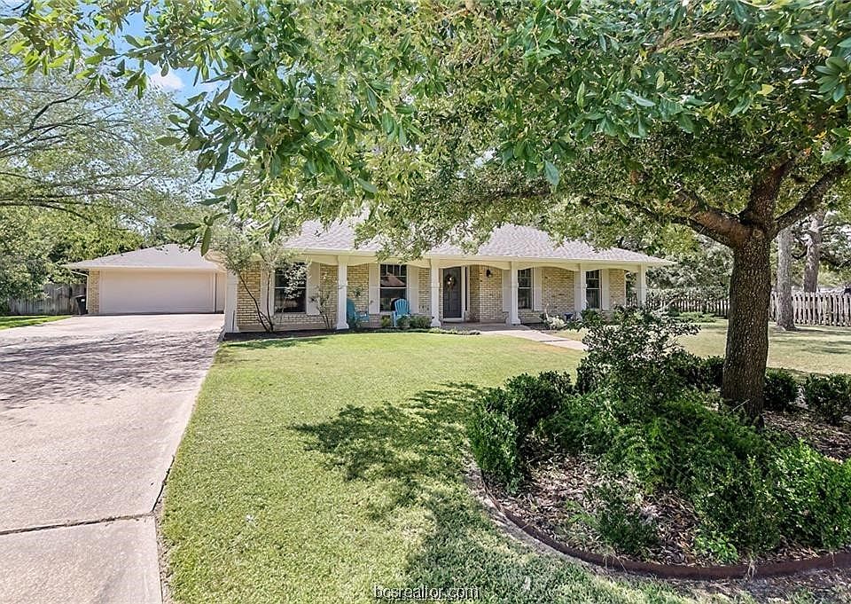 1st image of 1014 Guadalupe Dr