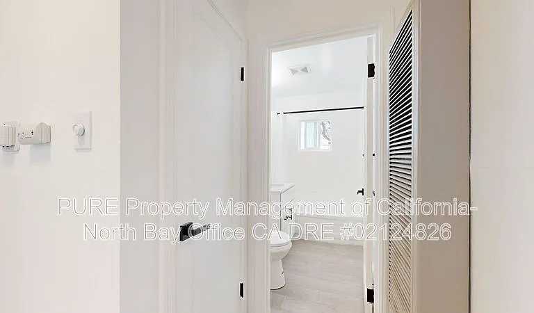 480 Washington Ct — Photo 31