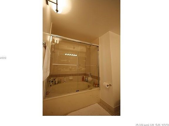 4th image of 18181 NE 31st Ct APT 610