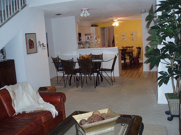 5th image of 890 Sorrento Dr
