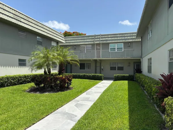 652 Flanders N, Delray Beach, FL 33484