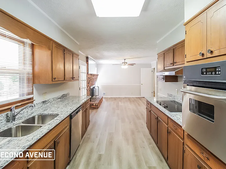 721 Bluebird Dr SE — Photo 9