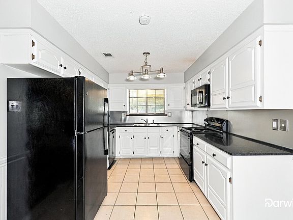 3rd image of 308 Floyd St