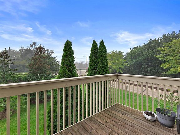 2nd image of 1052 Bedford COURT #201