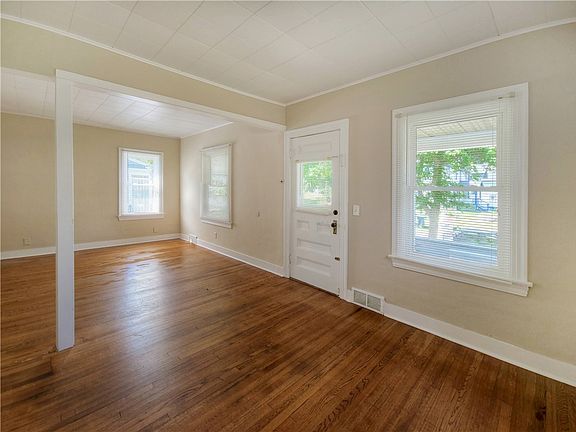 4th image of 53 Congress Ave