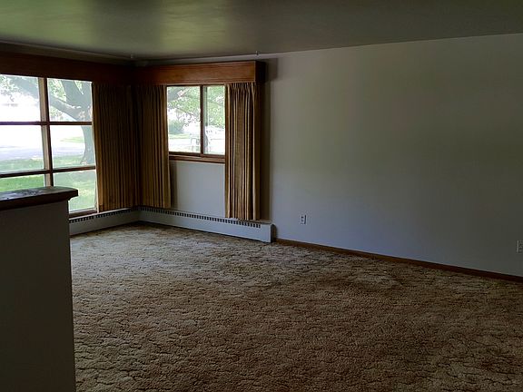 2nd image of 1125 Westlawn Dr
