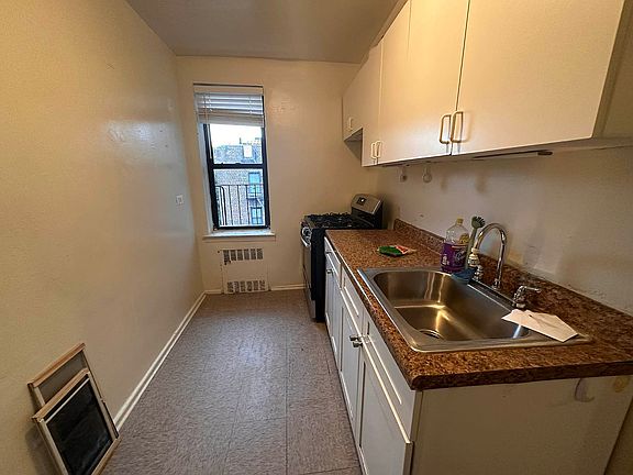 2nd image of 8319 116th St APT 6D