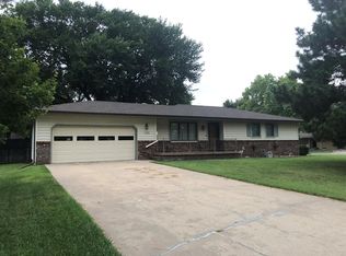 1223 Cleveland St, Great Bend, KS 67530