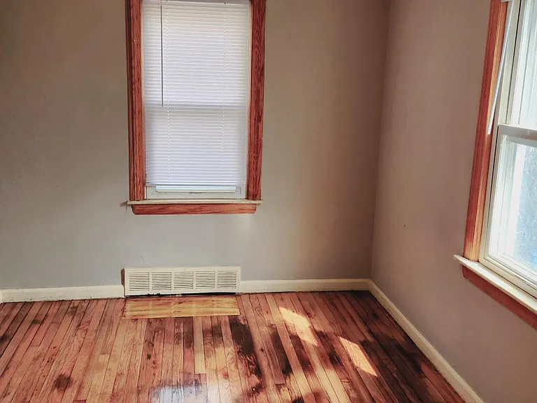 26139 Hanover St — Photo 6