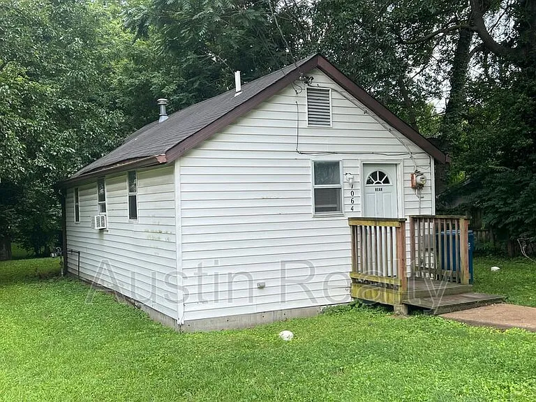 7064 Mitchell Ave — Photo 2