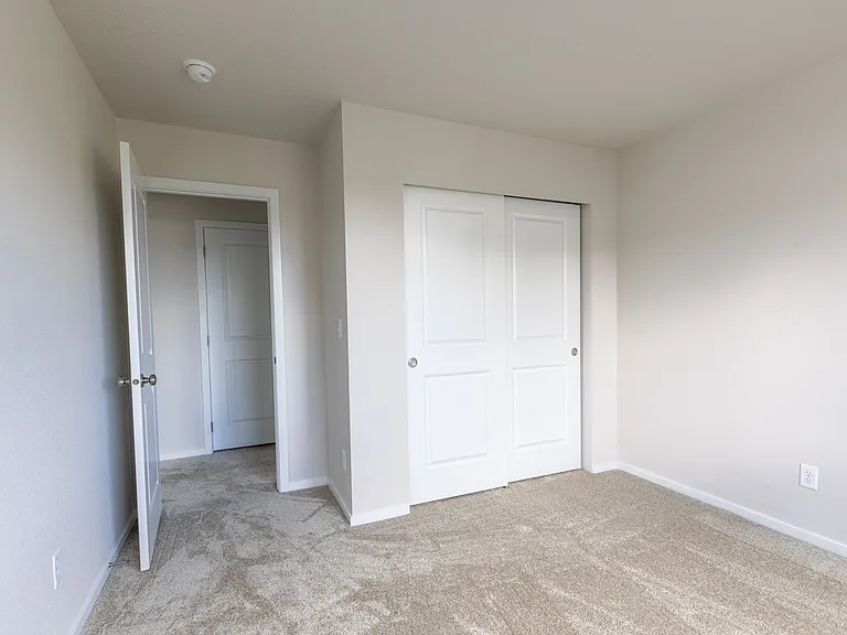 24513 E Feather Loop — Photo 24