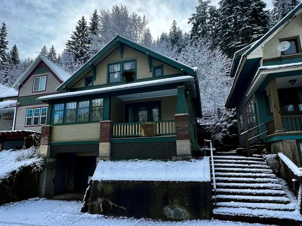 616 Pearl St, Wallace, ID 83873