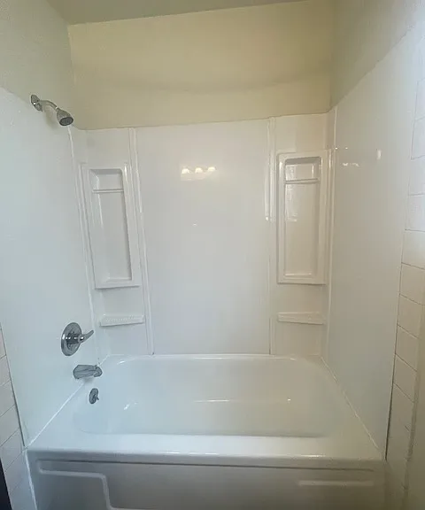 Willow Springs Apartments — Photo 43