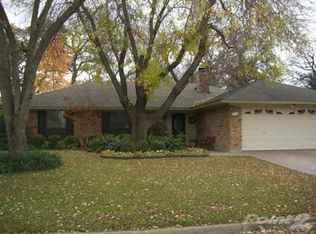 5012 Millsprings Dr, Arlington, TX 76017