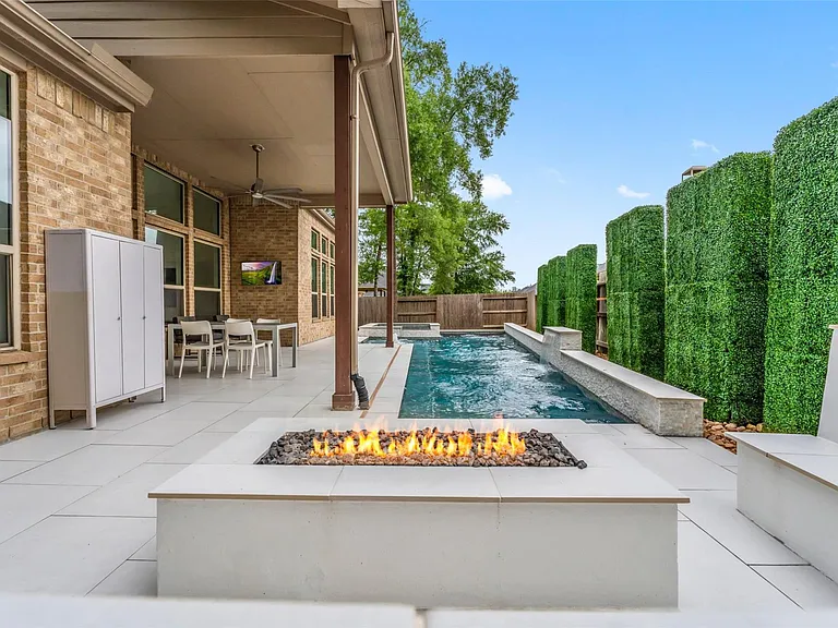 1053 Bat Hawk Ct — Photo 48