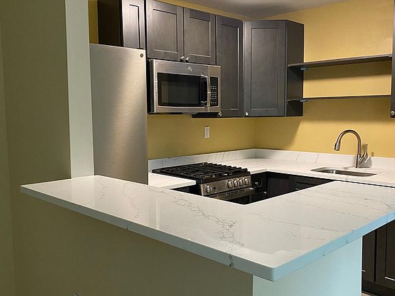 5th image of 4415 Falls Bridge Dr Unit F
