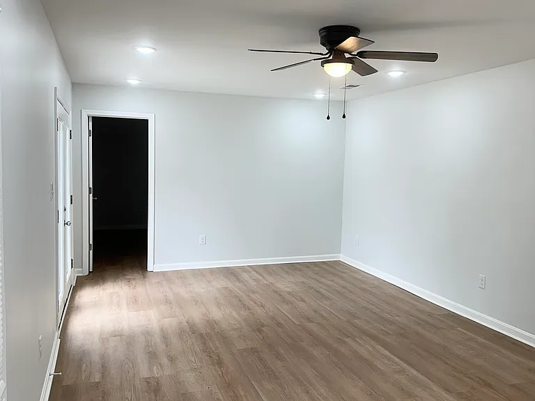 686 Eden Rd — Photo 12