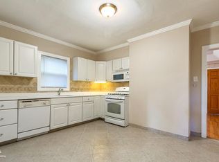 19 E 36th St #1, Bayonne, NJ 07002