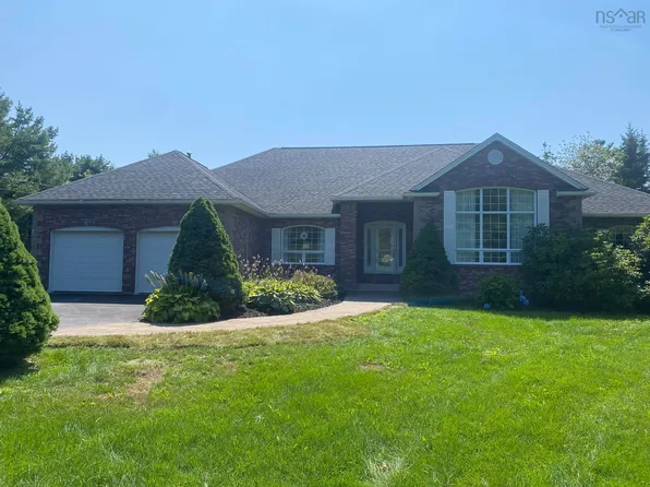 215 Westwood Blvd, Halifax, NS B3Z 1N1