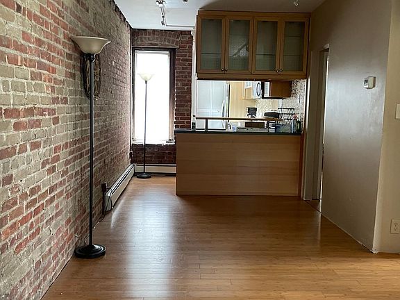 2nd image of 2003 Park St #2