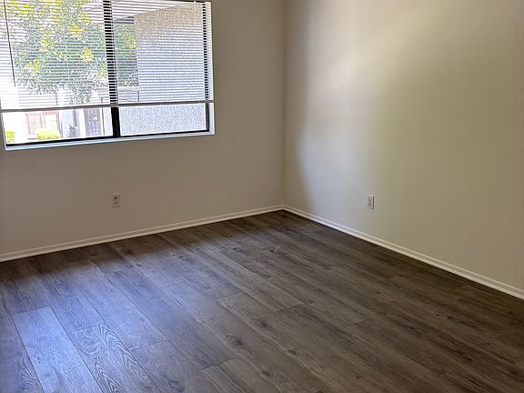 4th image of 150 E Los Angeles Ave Unit 207