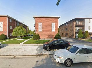 17719 Park Blvd APT 2E, Lansing, IL 60438