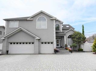 952 Oakfield Ave, Bellmore, NY 11710