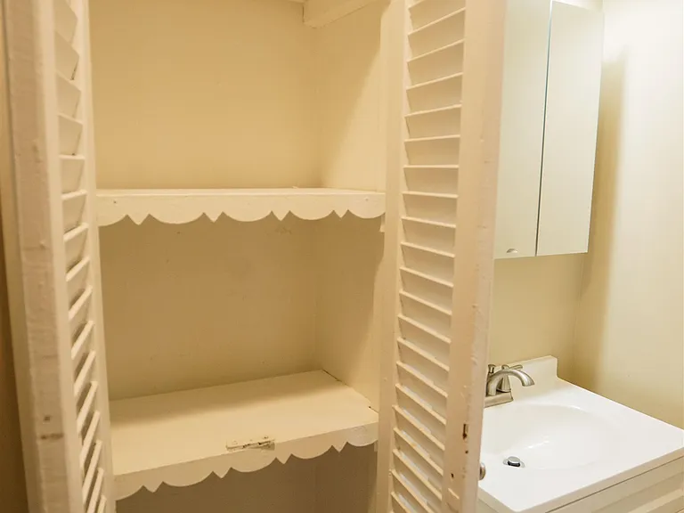 72 W 12th St #2 — Photo 9