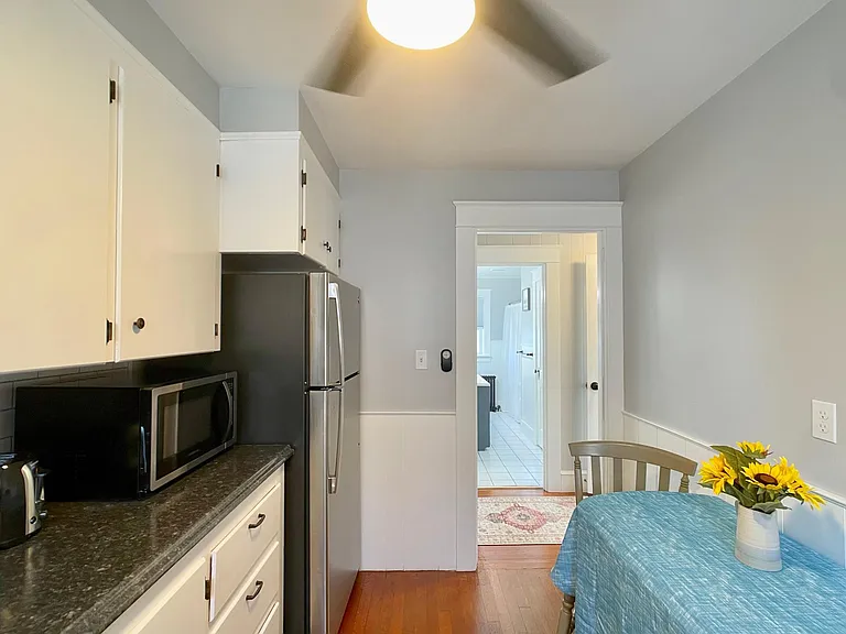 531 Green End Ave #2 — Photo 9