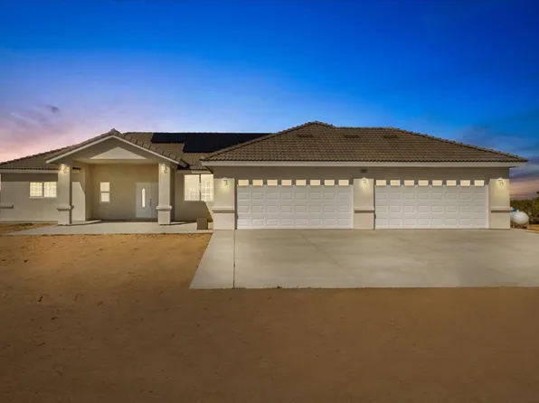 12422 Fir St, Oak Hills, CA 92344