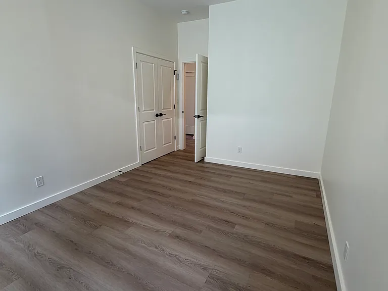 46 N Hamilton St #6 — Photo 16