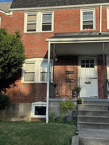 28 Warren Rd #B Photo 1
