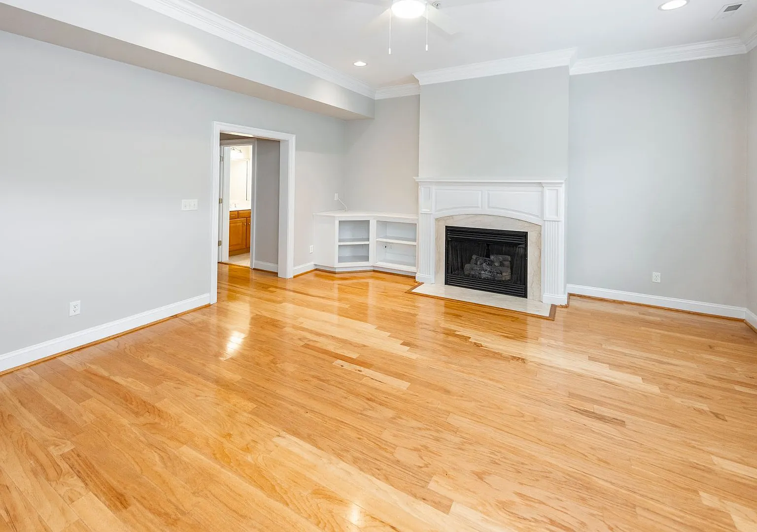 Beautifully updated 3-bedroom, 2.5 bath home at the North End — Photo 3