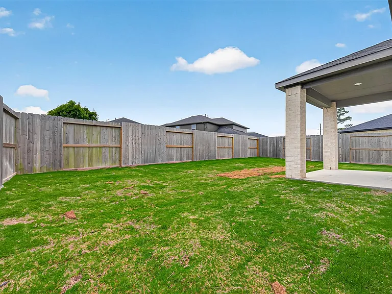 1110 Sky Rocket Ln — Photo 37