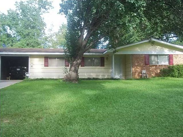 2nd image of 2974 Kentwood Dr