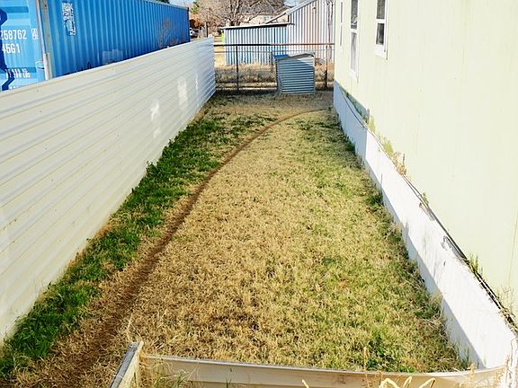 3rd image of 5709 Kermit Ave