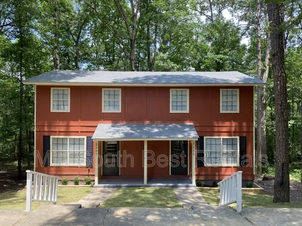 2000 Scotty Ct, Little Rock, AR 72204