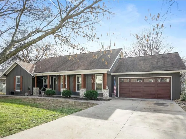 7311 W 101st Ter, Overland Park, KS 66212