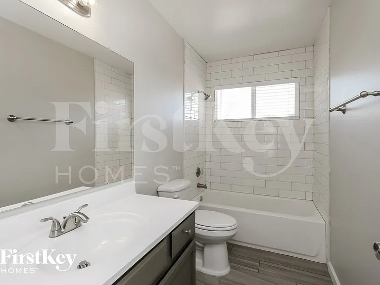5359 E Elmwood St — Photo 12