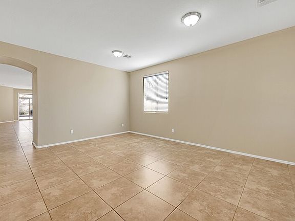 4th image of 873 S 176th Ln