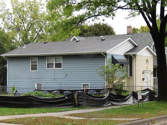 3rd image of 993 James Ave