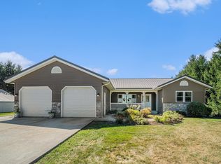 645 12th Rd, Bourbon, IN 46504