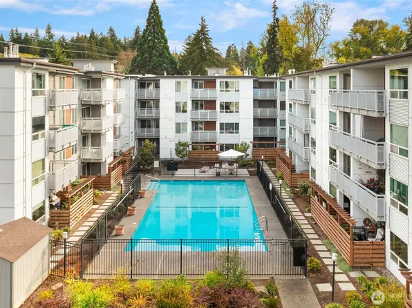 10501 8th Avenue NE #430, Seattle, WA 98125