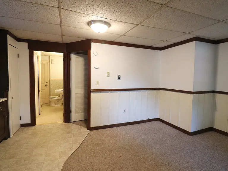 364 Main St #4 — Photo 10