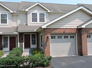 20 Elm Tree Ct, East Stroudsburg, PA 18301