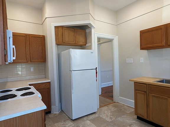 4th image of 428 King St APT 2