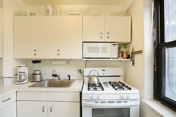 Sold by Corcoran | media 9