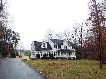 1st image of 104 Norwood Creek Ct